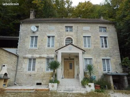 maison 7 pièces 150m2
