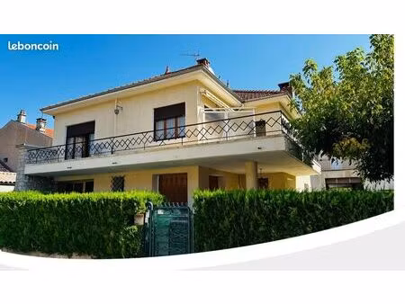 villa du cèdre - maison individuelle 5 pièces avec jardin– centre-ville de laragne-montégl