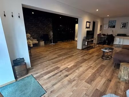 local commercial centre ville libre