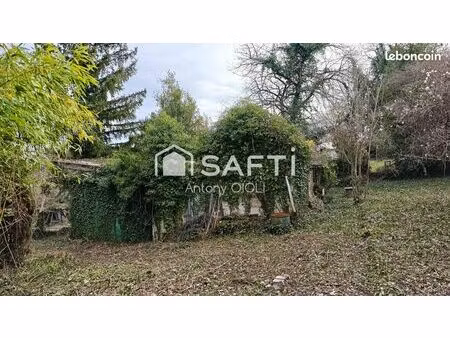 terrain 1340 m² paron