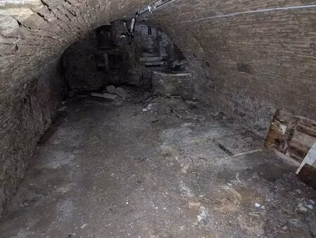 cave voûtée centre-ville de besançon