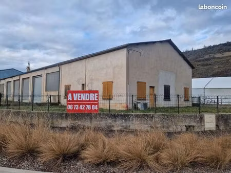 vente local artisanal/commercial