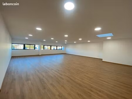 local commercial 126 m² montélimar