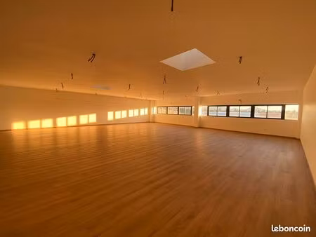 local commercial 162 m² montélimar