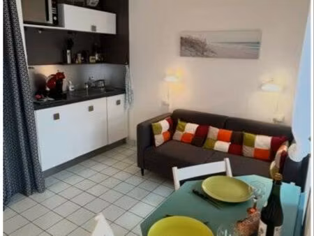 jolie t2 proche mer kerfany