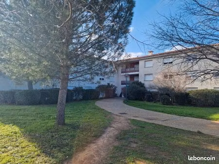 studio tout proche du lycée agricole