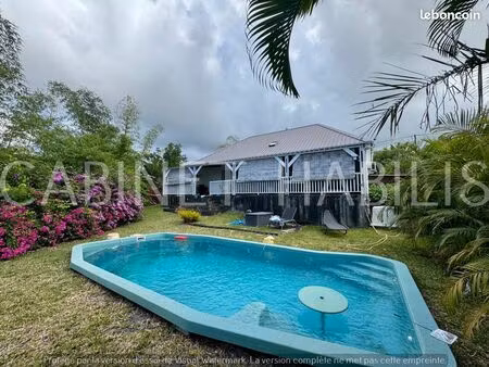 villa 4 pièces 138 m²