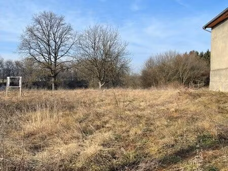 terrain à bâtir sur etouvans