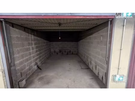 parking/box 15 m² chenôve