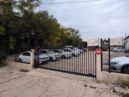 parking sécurisé - place de parking - stationnement - 866 avenue du maréchal juin