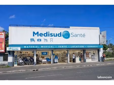 local commercial 794 m² les abymes