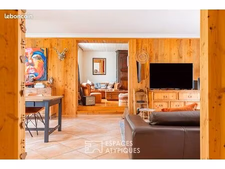 villa 8 pièces 200 m²