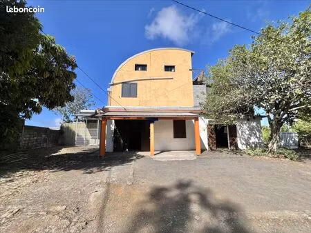 immeuble de rapport 308 m² le tampon