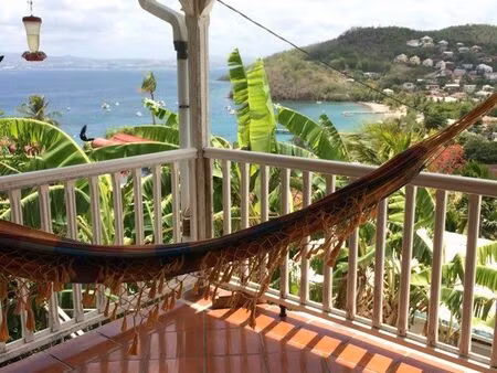 loue t5 meublé haut de maison créole vue mer  anse à l’ane  3 ilets