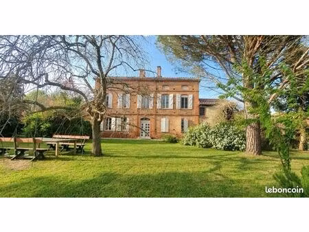 ? à vendre – maison de maître avec piscine  terres et dépendances – nailloux (31560)