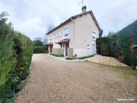 maison 6 pièces 105 m²