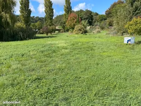 terrain 1 258 m² parnans