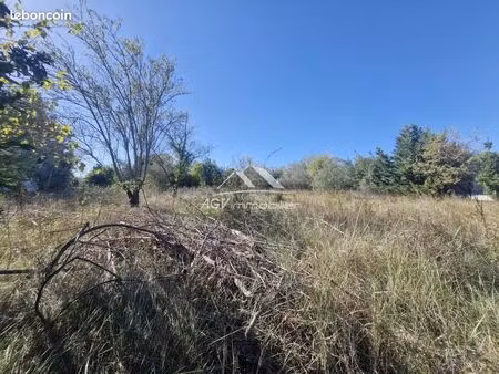 terrain 1140 m² salindres