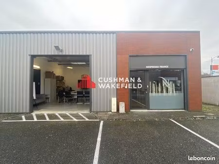 local d'activité 135 m²