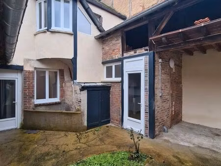 maison de ville pleine de charme – villeneuve-sur-yonne