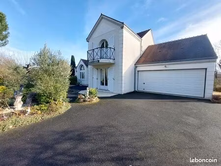 pavillon 8 pièces 163 m²