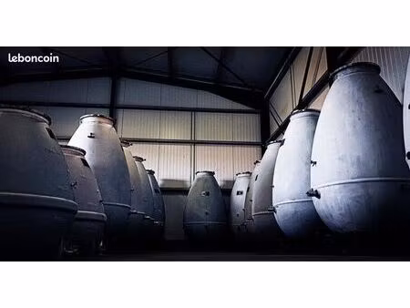 bâtiment isolé 400m2