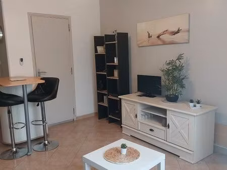 studio lumineux à vendre
