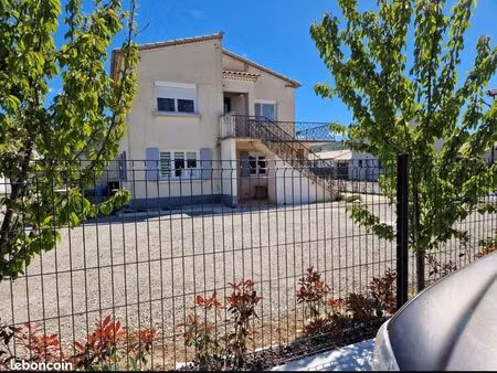 location bas de villa oraison