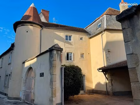 cœur de ville appartement 2 chambres – charme de l’ancien – dpe : c