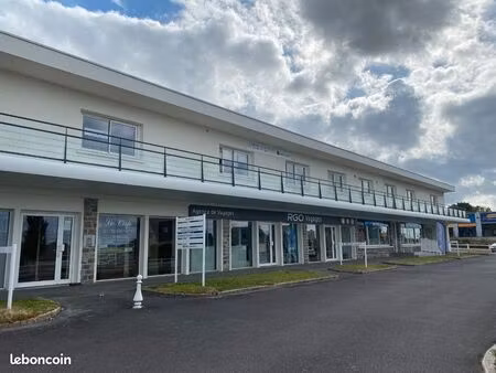 bureaux 14 m² vitre