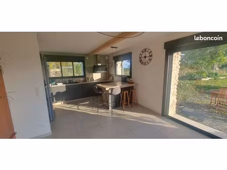 maison rénovée 110 m2 + terrain 1 ha