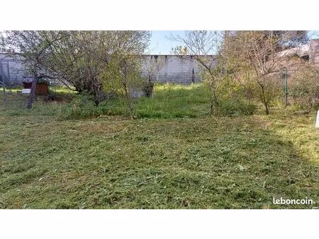 terrain 408 m² muret