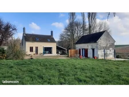 maison de campagne et son studio indépendant