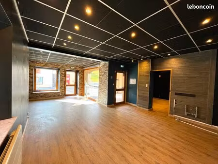 local commercial ou bureau à jougne 50m2