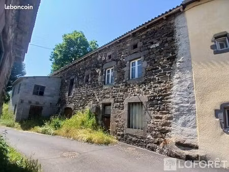 ferme 4 pièces 240 m²