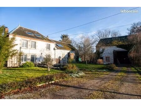 propriété 6 pièces 140 m²