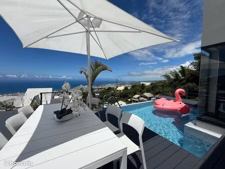 villa d’architecte contemporaine avec vue panoramique et piscine à débordement – bellepier