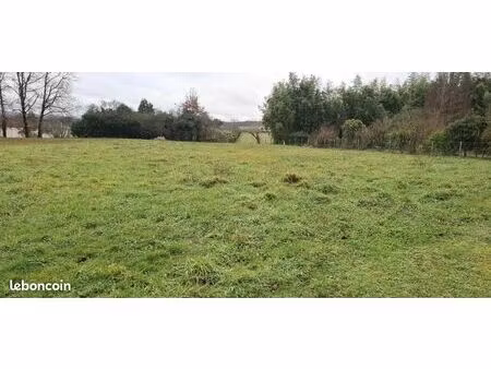 terrain 937 m² la rochefoucauld en angoumois