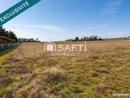 terrain 1024 m² verdes