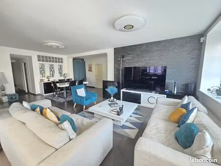 appartement 6 pièces 180 m²