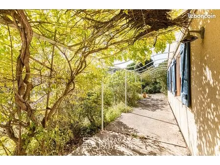 maison 5 pièces 136 m²