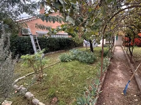 jolie maison 2 chambres + dépendance + jardin + puit