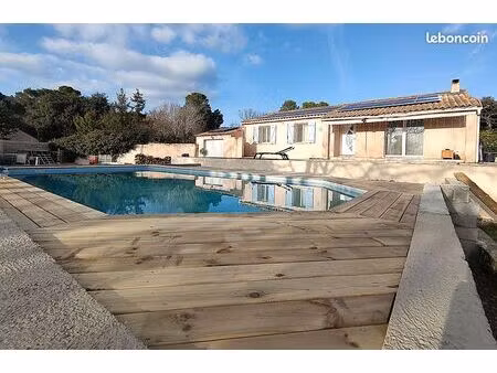 villa 4 pièces 95 m²