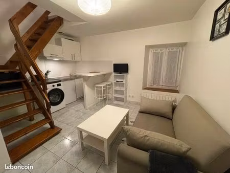 studio 25m2 en duplex + parking sécurisé