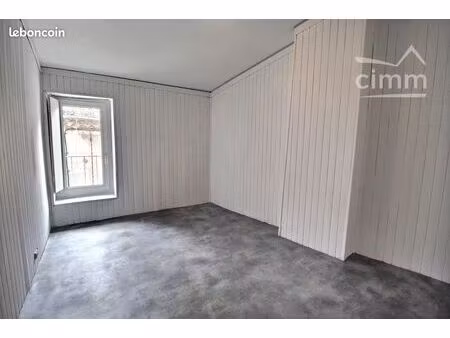 immeuble 4 pièces 59 m²