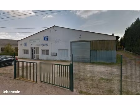 bâtiment industriel