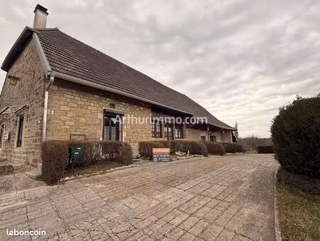 maison 6 pièces 90 m²