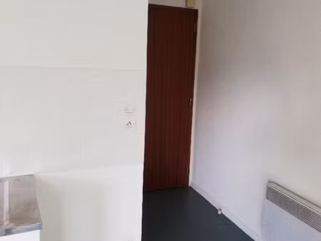 studio 1 pièce 32 m²