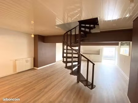 triplex atypique – centre historique de delle – 155 m² (125 m² hab.)