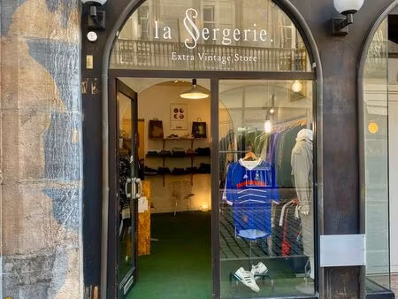 bail fond de commerce friperie besançon boucle